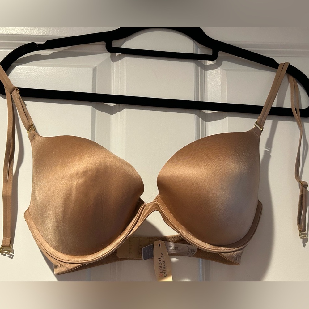 NWT Victoria's Secret Satin Nude Push-Up Bra Sz 32 DD